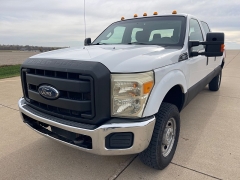Used 2014  Ford Super Duty F-250 4WD Crew Cab XLT Longbed at Rooster Auto Sales near Vinton, IA