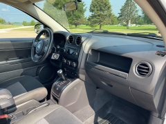 Used 2012 Jeep Compass 4d SUV 4WD Latitude at Rooster Auto Sales near Vinton, IA