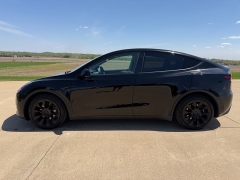 Used 2021  Tesla Model Y Long Range AWD at Rooster Auto Sales near Vinton&comma; IA
