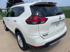 Used 2018 Nissan Rogue 4d SUV AWD SV at Rooster Auto Sales near Vinton, IA