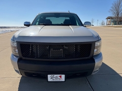 Used 2007  Chevrolet Silverado 1500 4WD Ext Cab LTZ at Rooster Auto Sales near Vinton&comma; IA
