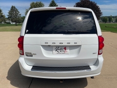 Used 2016 Dodge Grand Caravan 4d Wagon SXT at Rooster Auto Sales near Vinton, IA