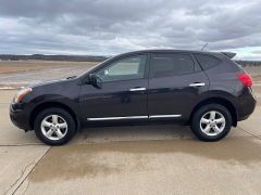 Used 2013  Nissan Rogue 4d SUV AWD SV-SL at Rooster Auto Sales near Vinton&comma; IA