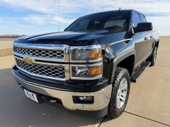 Used 2014  Chevrolet Silverado 1500 4WD Double Cab LT at Rooster Auto Sales near Vinton&comma; IA