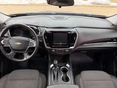 Used 2018  Chevrolet Traverse 4d SUV FWD LT Cloth w&sol;1LT at Rooster Auto Sales near Vinton&comma; IA