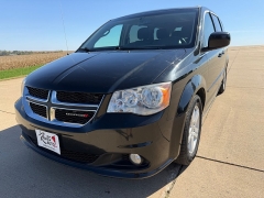 Used 2013  Dodge Grand Caravan 4d Wagon Crew at Rooster Auto Sales near Vinton&comma; IA