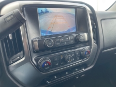 Used 2017  Chevrolet Silverado 1500 4WD Crew Cab LT at Rooster Auto Sales near Vinton&comma; IA