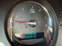 Used 2007  GMC Yukon XL 1500 SUV 4WD Denali at Rooster Auto Sales near Vinton&comma; IA