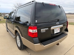 Used 2014  Ford Expedition EL 4d SUV 4WD XLT at Rooster Auto Sales near Vinton&comma; IA