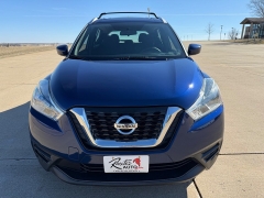 Used 2019  Nissan Kicks 4d SUV FWD SR Premium at Rooster Auto Sales near Vinton&comma; IA