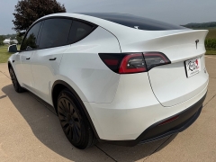 Used 2021  Tesla Model Y Long Range AWD at Rooster Auto Sales near Vinton&comma; IA