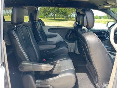 Used 2016 Dodge Grand Caravan 4d Wagon SXT at Rooster Auto Sales near Vinton, IA