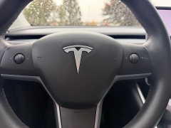 Used 2021  Tesla Model Y Long Range AWD at Rooster Auto Sales near Vinton&comma; IA