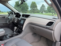 Used 2013  Chevrolet Traverse 4d SUV FWD LT2 at Rooster Auto Sales near Vinton&comma; IA