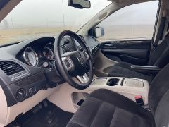 Used 2015  Dodge Grand Caravan 4d Wagon SXT at Rooster Auto Sales near Vinton&comma; IA