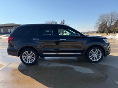 Used 2017  Ford Explorer 4d SUV 4WD Limited at Rooster Auto Sales near Vinton&comma; IA