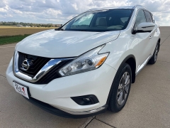 Used 2017 Nissan Murano 4d SUV AWD SL at Rooster Auto Sales near Vinton, IA