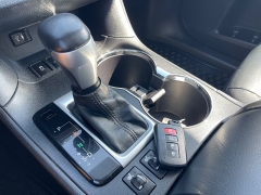 Used 2014 Toyota Highlander 4d SUV AWD XLE at Rooster Auto Sales near Vinton, IA