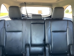 Used 2014 Toyota Highlander 4d SUV AWD XLE at Rooster Auto Sales near Vinton, IA