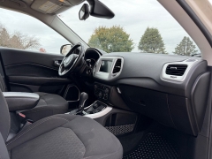 Used 2019  Jeep Compass 4d SUV 4WD Upland Edition at Rooster Auto Sales near Vinton&comma; IA