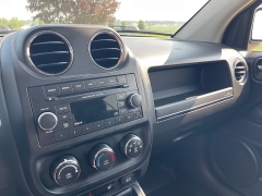 Used 2012 Jeep Compass 4d SUV 4WD Latitude at Rooster Auto Sales near Vinton, IA