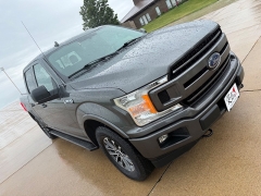 Used 2018  Ford F-150 4WD SuperCrew XLT 5 1&sol;2 at Rooster Auto Sales near Vinton&comma; IA