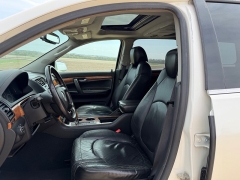 Used 2007  Saturn Outlook 4d SUV AWD XR at Rooster Auto Sales near Vinton&comma; IA