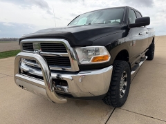 Used 2012  Ram 2500 4WD Crew Cab SLT Longbed at Rooster Auto Sales near Vinton&comma; IA