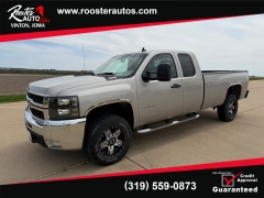  2007 Chevrolet Silverado 2500 2WD Ext Cab LT1 at Rooster Auto Sales near Vinton&comma; IA