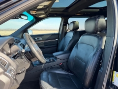 Used 2017  Ford Explorer 4d SUV 4WD Limited at Rooster Auto Sales near Vinton&comma; IA