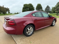 Used 2004  Pontiac Grand Prix 4d Sedan GT-2 at Rooster Auto Sales near Vinton&comma; IA