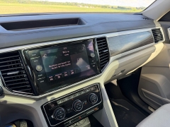 Used 2018  Volkswagen Atlas 3&period;6L V6 SEL FWD at Rooster Auto Sales near Vinton&comma; IA