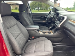 Used 2017 GMC Acadia 4d SUV FWD SLE-2 V6 at Rooster Auto Sales near Vinton, IA