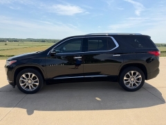 Used 2018  Chevrolet Traverse 4d SUV AWD Premier at Rooster Auto Sales near Vinton&comma; IA