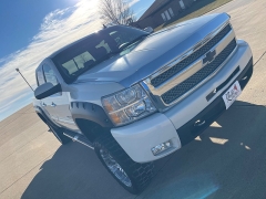 Used 2009  Chevrolet Silverado 1500 4WD Crew Cab LTZ at Rooster Auto Sales near Vinton&comma; IA