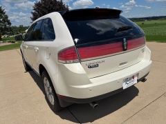 Used 2008  Lincoln MKX 4d SUV AWD at Rooster Auto Sales near Vinton&comma; IA