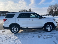 Used 2019  Ford Explorer 4d SUV 4WD XLT V6 at Rooster Auto Sales near Vinton, IA