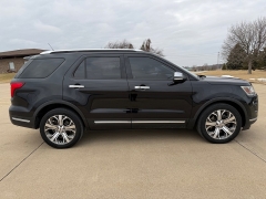 Used 2019  Ford Explorer 4d SUV 4WD Platinum at Rooster Auto Sales near Vinton&comma; IA