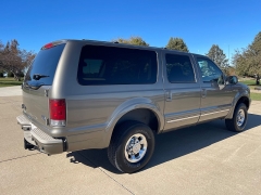 Used 2003  Ford Excursion 4d SUV 4WD Limited 6.8L at Rooster Auto Sales near Vinton, IA