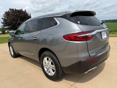 Used 2019  Buick Enclave 4d SUV AWD Essence at Rooster Auto Sales near Vinton&comma; IA