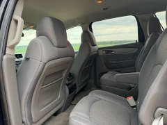 Used 2013  Chevrolet Traverse 4d SUV FWD LT2 at Rooster Auto Sales near Vinton&comma; IA
