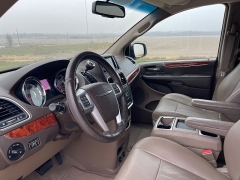 Used 2012  Chrysler Town & Country 4d Wagon Touring at Rooster Auto Sales near Vinton, IA