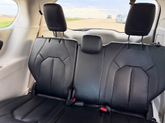 Used 2017  Chrysler Pacifica 4d Wagon Touring-L Plus at Rooster Auto Sales near Vinton&comma; IA