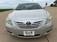 Used 2009  Toyota Camry 4d Sedan LE Auto at Rooster Auto Sales near Vinton&comma; IA