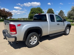 Used 2012 GMC Sierra 1500 4WD Ext Cab SLE at Rooster Auto Sales near Vinton, IA