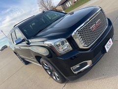 Used 2019  GMC Yukon XL 4d SUV 4WD Denali at Rooster Auto Sales near Vinton&comma; IA