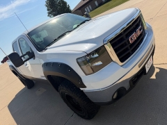 Used 2010  GMC Sierra 2500 4WD Crew Cab SLT at Rooster Auto Sales near Vinton&comma; IA