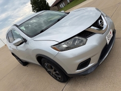 Used 2014  Nissan Rogue 4d SUV AWD SL at Rooster Auto Sales near Vinton&comma; IA