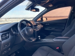 Used 2018  Toyota C-HR 4d SUV XLE at Rooster Auto Sales near Vinton&comma; IA