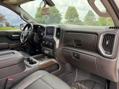 Used 2019  Chevrolet Silverado 1500 4WD Crew Cab LT Trail Boss at Rooster Auto Sales near Vinton&comma; IA